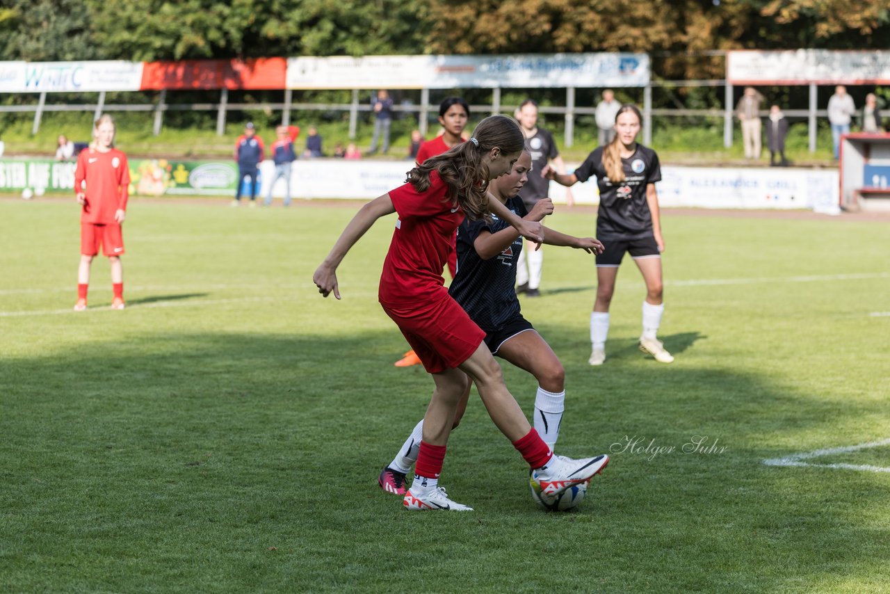 Bild 331 - wCJ VfL Pinneberg - Eimsbuetteler TV : Ergebnis: 0:5